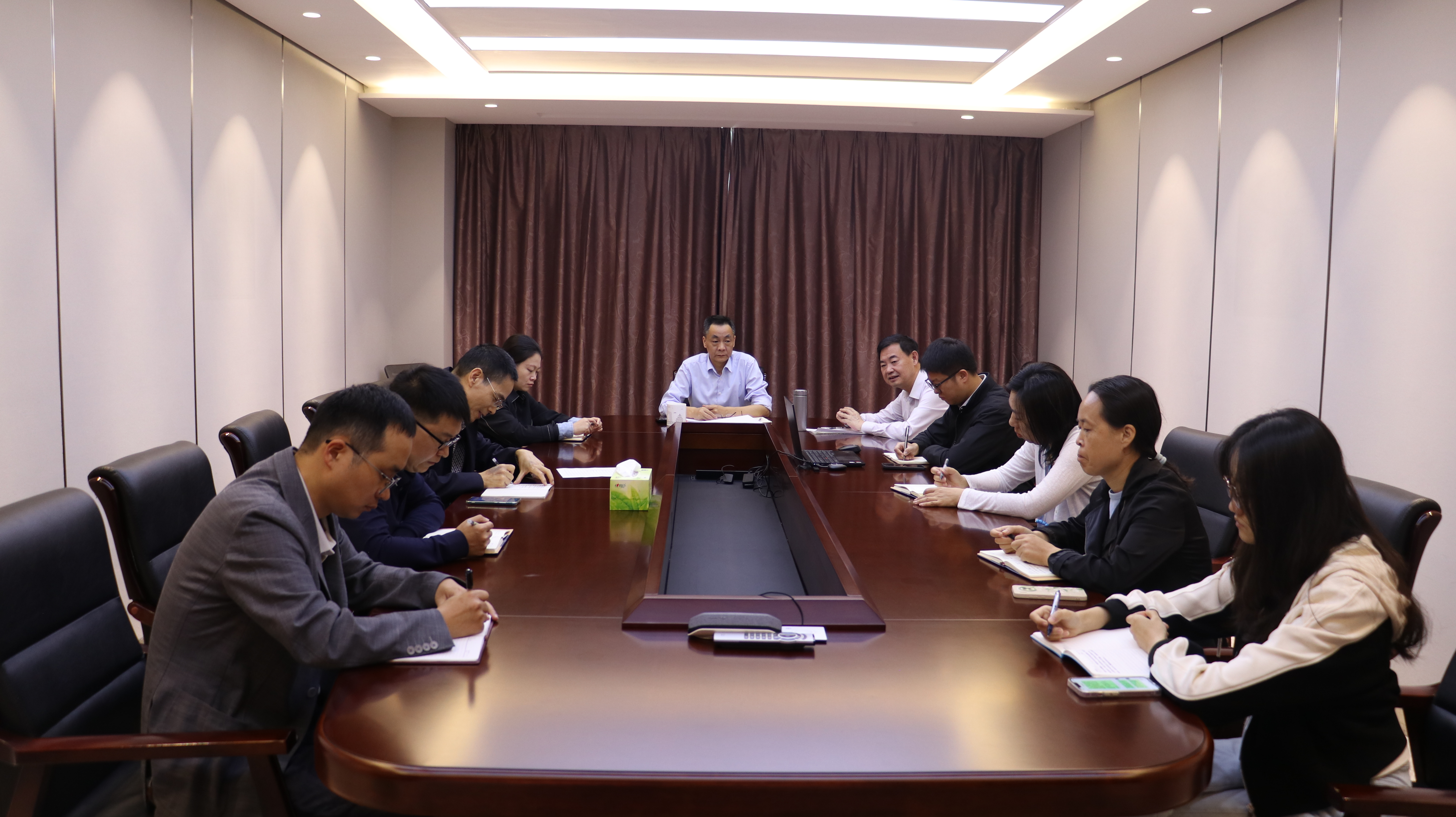 0924 統戰工(gōng)作(zuò)座(zuò)談會.jpg